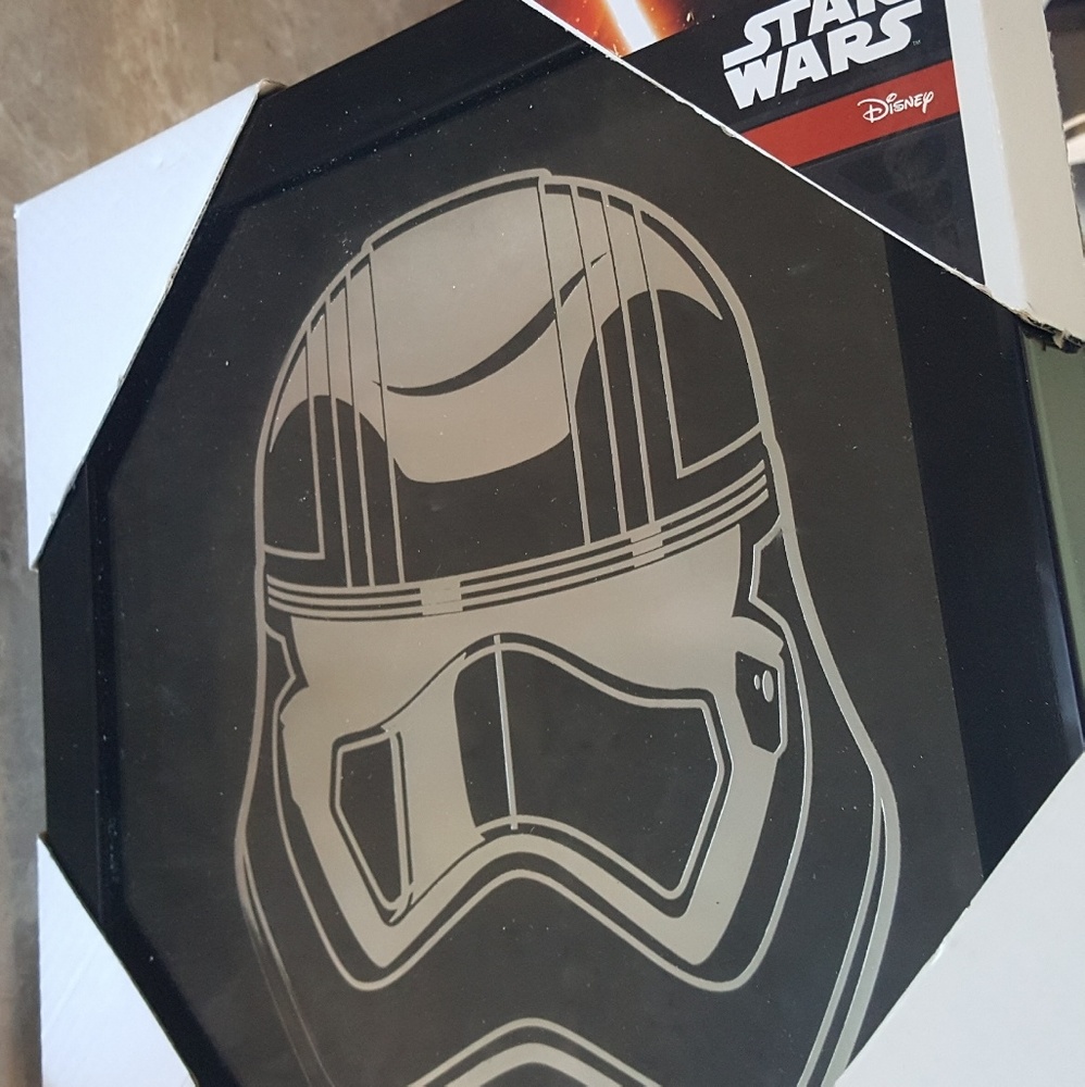 Disney Star Wars Force Awakens Captain Phasma Art